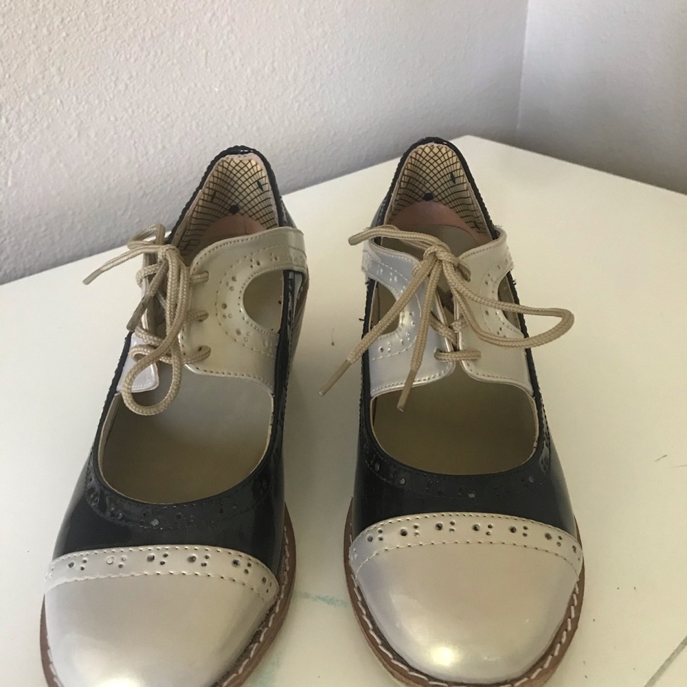 Classic shoes for girls